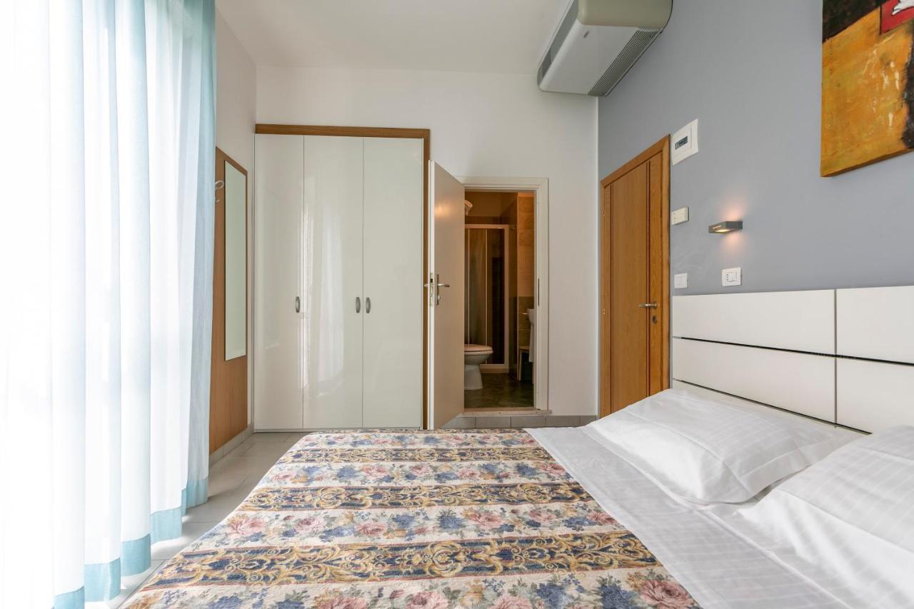 Hotel Baya - In Centro, Sul Mare Milano Marittima Exterior foto